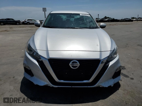2020 Nissan Altima S with VIN 1N4BL4BV9LC240950, listed as a Copart auction lot 59588275 with 89,310 mi miles and Salvage title. Bid and sale history available at DreamBid. Image 5.
