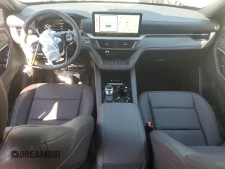 2025 Ford Explorer z VIN 1FMUK7HH8SGA42632, wystawiony jako Copart lot #46308475 z przebiegiem 470 mil mil oraz Szkoda całkowita • Salvage title. Historia ofert i sprzedaży dostępna na DreamBid. Obrazek 8.