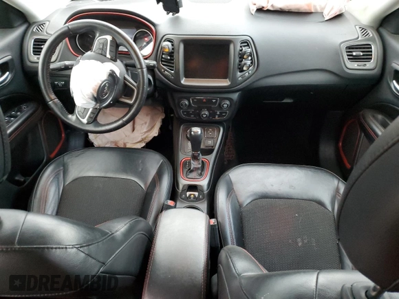 2019 Jeep Compass Trailhawk z VIN 3C4NJDDB4KT740047, wystawiony jako Copart lot #86834404 z przebiegiem 108 201 mil mil oraz Szkoda całkowita • Salvage title. Historia ofert i sprzedaży dostępna na DreamBid. Obrazek 8.