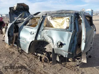 2008 Cadillac Escalade z VIN 1GYEC63808R231824, wystawiony jako IAAI lot #41143791 z przebiegiem Nie podano mil oraz . Historia ofert i sprzedaży dostępna na DreamBid. Obrazek 3.