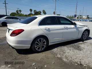 2015 Mercedes-Benz C 300 z VIN 55SWF4JB3FU064350, wystawiony jako Copart lot #57424215 z przebiegiem 39 416 mil mil oraz Szkoda całkowita • Salvage title. Historia ofert i sprzedaży dostępna na DreamBid. Obrazek 3.