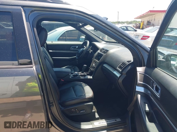 2018 Ford Explorer Sport z VIN 1FM5K8GT6JGB00350, wystawiony jako IAAI lot #42599100 z przebiegiem Nie podano mil oraz . Historia ofert i sprzedaży dostępna na DreamBid. Obrazek 5.