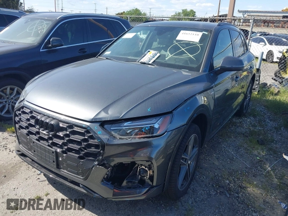 2024 Audi Q5 S line Premium Plus с VIN WA1E2AFY3R2095166, выставлен на аукционе IAAI как лот 41652110 с пробегом 531 миль миль и . История ставок и продаж доступна на DreamBid. Изображение 2.