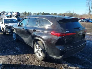 2021 Toyota Highlander L with VIN 5TDCZRBH3MS139620, listed as a IAAI auction lot 41397671 with 189,493 mi miles. Bid and sale history available at carsss.com. Image 14.