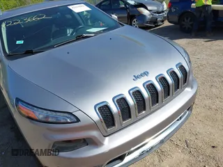 2016 Jeep Cherokee Limited with VIN 1C4PJMDB1GW373585, listed as a IAAI auction lot 42231662 with 187,752 mi miles and . Bid and sale history available at DreamBid. Image 6.