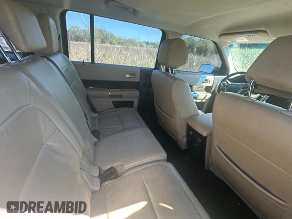 2016 Ford Flex SEL z VIN 2FMGK5C83GBA09724, wystawiony jako Copart lot #49134325 z przebiegiem 188 103 mil mil oraz Czysty tytuł • Clean title. Historia ofert i sprzedaży dostępna na DreamBid. Obrazek 6.