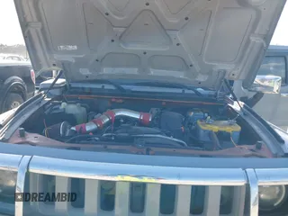 2007 Hummer H3 SUV with VIN 5GTDN13E878109598, listed as a IAAI auction lot 42123800 with 204,726 mi miles and . Bid and sale history available at DreamBid. Image 10.