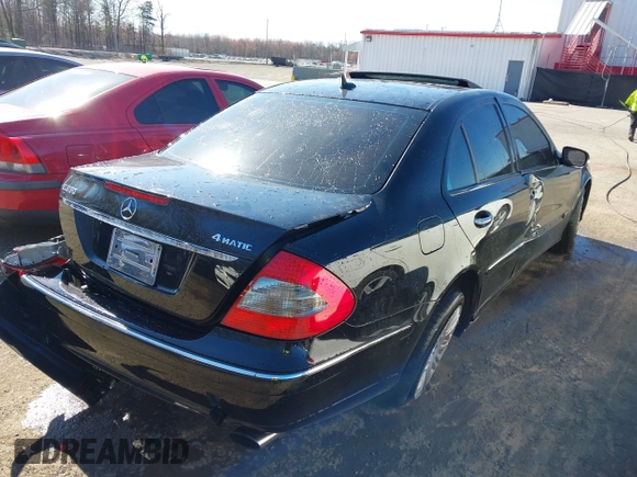 2007 Mercedes-Benz E-Class 3.5L with VIN WDBUF87X97B182554, listed as a IAAI auction lot 41815015 with 1 mi miles. Bid and sale history available at carsss.com. Image 4.