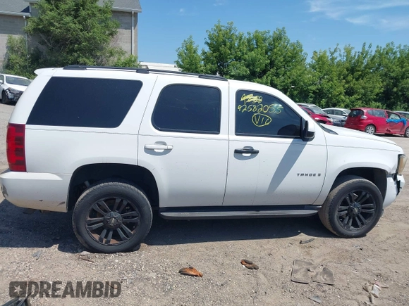 2008 Chevrolet Tahoe LTZ with VIN 1GNFK13088R224802, listed as a IAAI auction lot 42582055 with 299,194 mi miles and . Bid and sale history available at DreamBid. Image 13.