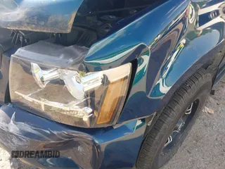 2007 Chevrolet Avalanche LTZ z VIN 3GNFK12367G124840, wystawiony jako IAAI lot #42222824 z przebiegiem 210 763 mil mil oraz . Historia ofert i sprzedaży dostępna na DreamBid. Obrazek 13.
