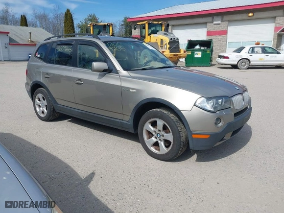 2007 BMW X3 3.0si with VIN WBXPC93467WF10021, listed as a IAAI auction lot 42009265 with 163,422 mi miles. Bid and sale history available at carsss.com. Image 1.