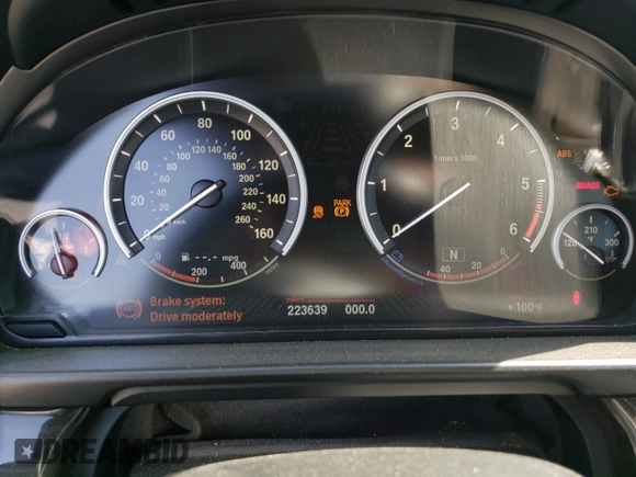 2014 BMW 5 Series 535d xDrive с VIN WBAFV3C55EDZ33488, выставлен на аукционе Copart как лот 65408204 с пробегом 223 639 миль миль и Списание • Salvage title. История ставок и продаж доступна на DreamBid. Изображение 9.