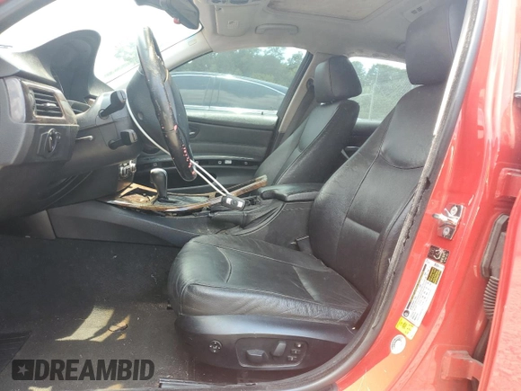 2006 BMW 3 Series 325i with VIN WBAVB13536PT16096, listed as a Copart auction lot 61558745 with 205,581 mi miles and Salvage title. Bid and sale history available at DreamBid. Image 7.