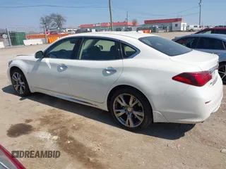 2017 Infiniti Q70 3.7 with VIN JN1BY1PR4HM210734, listed as a IAAI auction lot 41781440 with 146,030 mi miles and . Bid and sale history available at DreamBid. Image 14.