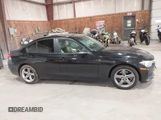 2014 BMW 3 Series 328i xDrive с VIN WBA3B5G53ENS09259, выставлен на аукционе IAAI как лот 42358472 с пробегом 152 425 миль миль и . История ставок и продаж доступна на DreamBid. Изображение 13.