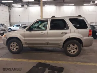 2006 Ford Escape Limited with VIN 1FMCU94116KA13194, listed as a IAAI auction lot 41276569 with 237,273 mi miles. Bid and sale history available at carsss.com. Image 14.