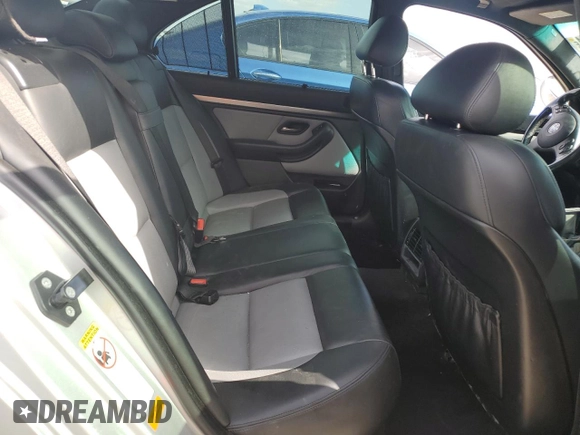 2003 BMW M5 z VIN WBSDE93433CF93518, wystawiony jako Copart lot #77962914 z przebiegiem Nie podano mil oraz Nie do naprawy. Historia ofert i sprzedaży dostępna na DreamBid. Obrazek 10.