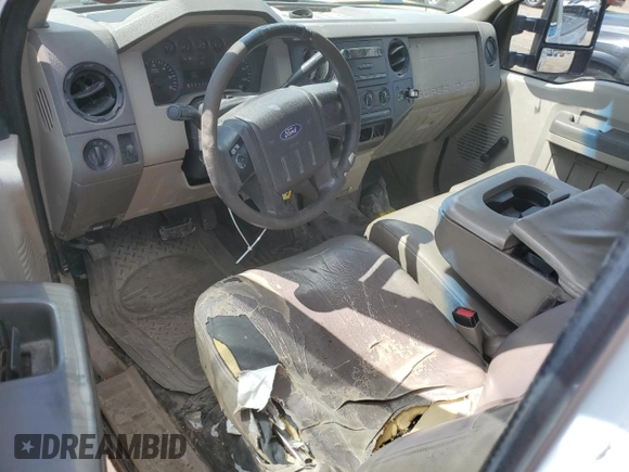 2008 Ford F-250 XL с VIN 1FTSX21508EE15568, выставлен на аукционе Copart как лот 55479405 с пробегом 441 704 миль миль и Списание • Salvage title. История ставок и продаж доступна на DreamBid. Изображение 8.