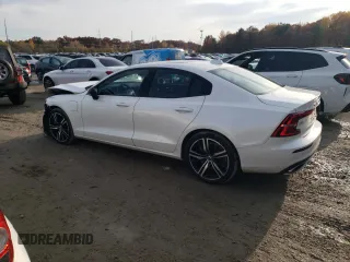 2022 Volvo S60 R-Design with VIN 7JRBR0FM5NG173957, listed as a Copart auction lot 77726584 with 27,456 mi miles and Salvage Title. Bid and sale history available at carsss.com. Image 2.