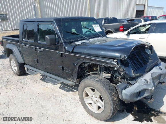 2020 Jeep Gladiator Sport S with VIN 1C6JJTAG6LL140286, listed as a IAAI auction lot 41563801 with NaN miles. Bid and sale history available at carsss.com. Image 1.