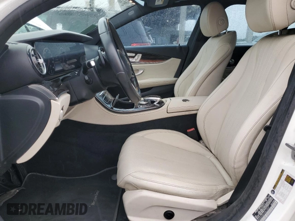 2019 Mercedes-Benz E-Class E 300 with VIN WDDZF4JB1KA613597, listed as a Copart auction lot 41801775 with 130,480 mi miles and Clean Title. Bid and sale history available at carsss.com. Image 7.