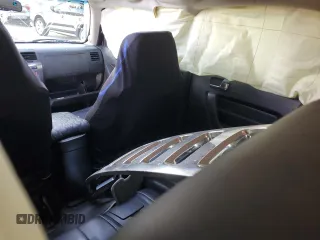 2008 Hummer H3 Luxury z VIN 5GTEN43E788190472, wystawiony jako Copart lot #55539555 z przebiegiem 143 658 mil mil oraz Szkoda całkowita • Salvage title. Historia ofert i sprzedaży dostępna na DreamBid. Obrazek 11.