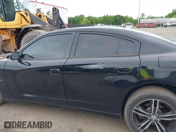 2014 Dodge Charger RT Plus with VIN 2C3CDXDT6EH187041, listed as a IAAI auction lot 39443589 with 62,981 mi miles. Bid and sale history available at carsss.com. Image 15.