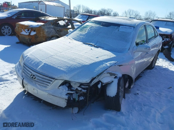 2008 Hyundai Azera Limited with VIN KMHFC46F68A256861, listed as a IAAI auction lot 41586128 with 218,770 mi miles. Bid and sale history available at carsss.com. Image 17.
