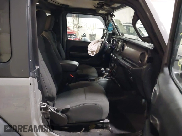 2021 Jeep Wrangler Sport S with VIN 1C4GJXAN7MW647786, listed as a IAAI auction lot 41685775 with 31,907 mi miles and . Bid and sale history available at DreamBid. Image 5.