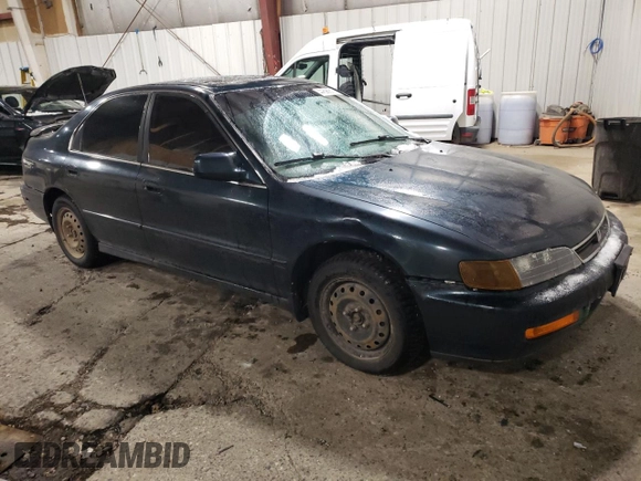 1996 Honda Accord EX with VIN 1HGCD5658TA248126, listed as a Copart auction lot 44596815 with 182,856 mi miles and Clean Title. Bid and sale history available at DreamBid. Image 4.