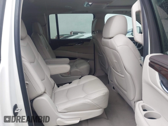 2015 Cadillac Escalade ESV Premium z VIN 1GYS4TKJ6FR708255, wystawiony jako IAAI lot #42244621 z przebiegiem 31 407 mil mil oraz . Historia ofert i sprzedaży dostępna na DreamBid. Obrazek 8.