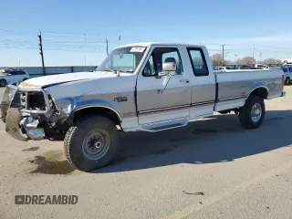 1997 Ford F-250 HD with VIN 1FTHX26G2VEC33743, listed as a Copart auction lot 42797185 with 147,210 mi miles and Salvage Title. Bid and sale history available at carsss.com. Image 1.
