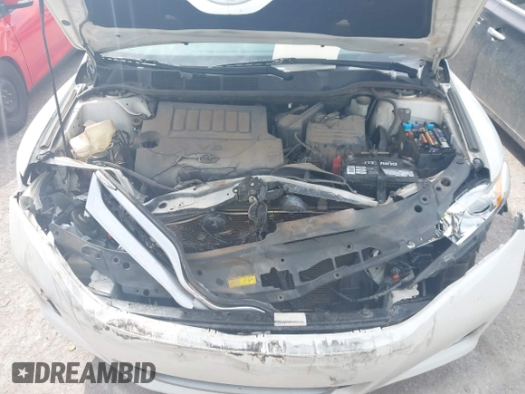 2015 Toyota Venza XLE with VIN 4T3BK3BB4FU116213, listed as a IAAI auction lot 42008444 with 113,912 mi miles. Bid and sale history available at carsss.com. Image 6.