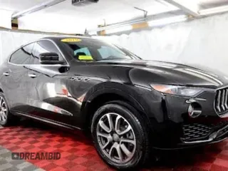 2019 Maserati Levante with VIN ZN661XUA0KX310421, listed as a Copart auction lot 44649605 with 4,917 mi miles and Clean Title. Bid and sale history available at carsss.com. Image 1.