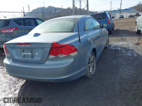 2009 Volvo C70 z VIN YV1MC67269J077153, wystawiony jako IAAI lot #41432312 z przebiegiem 67 700 mil mil oraz . Historia ofert i sprzedaży dostępna na DreamBid. Obrazek 4.