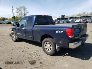 2006 Nissan Titan SE z VIN 1N6BA06B86N511768, wystawiony jako Copart lot #52146585 z przebiegiem 174 058 mil mil oraz Szkoda całkowita • Salvage title. Historia ofert i sprzedaży dostępna na DreamBid. Obrazek 2.