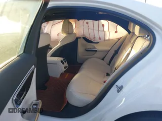 2024 Mercedes-Benz C 300 with VIN W1KAF4GB4RR232617, listed as a IAAI auction lot 41524093 with 5,284 mi miles and . Bid and sale history available at DreamBid. Image 8.