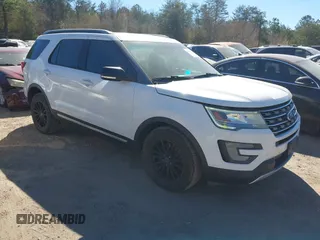 2016 Ford Explorer XLT with VIN 1FM5K7D82GGB70270, listed as a IAAI auction lot 41646611 with 143,967 mi miles. Bid and sale history available at carsss.com. Image 1.