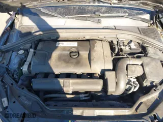 2013 Volvo XC60 3.2L with VIN YV4952DZ3D2370105, listed as a IAAI auction lot 41445755 with 1 mi miles. Bid and sale history available at carsss.com. Image 10.