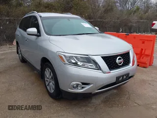2014 Nissan Pathfinder SV with VIN 5N1AR2MN6EC732789, listed as a IAAI auction lot 41519330 with 133,103 mi miles. Bid and sale history available at carsss.com. Image 1.