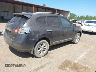 2013 Nissan Rogue S with VIN JN8AS5MT0DW521338, listed as a IAAI auction lot 41989458 with 249,003 mi miles. Bid and sale history available at carsss.com. Image 4.