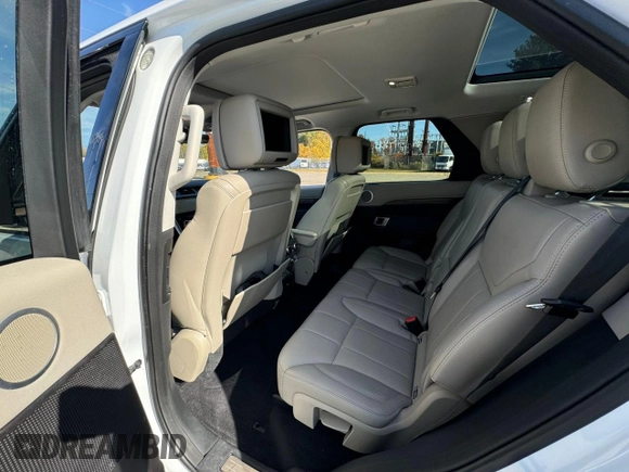 2017 Land Rover Discovery HSE with VIN SALRRBBV0HA042328, listed as a Copart auction lot 77844614 with 72,102 mi miles and Clean Title. Bid and sale history available at carsss.com. Image 6.