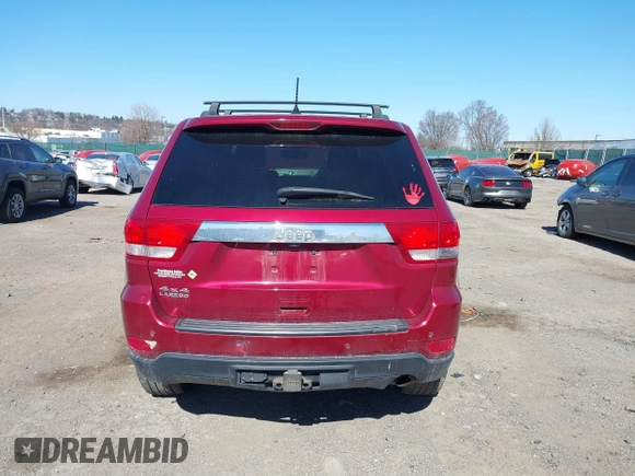 2012 Jeep Grand Cherokee Laredo with VIN 1C4RJFAG4CC297151, listed as a IAAI auction lot 41903618 with 222,357 mi miles. Bid and sale history available at carsss.com. Image 16.