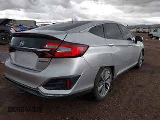 2019 Honda Clarity with VIN JHMZC5F17KC000007, listed as a IAAI auction lot 41722099 with Not Provided miles. Bid and sale history available at carsss.com. Image 4.