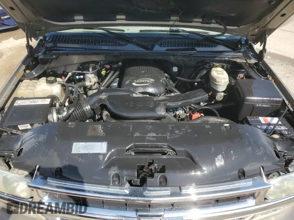 2003 Chevrolet Suburban LT with VIN 1GNEC16Z43J243406, listed as a Copart auction lot 49070355 with 0 mi miles and Non Repairable. Bid and sale history available at carsss.com. Image 12.