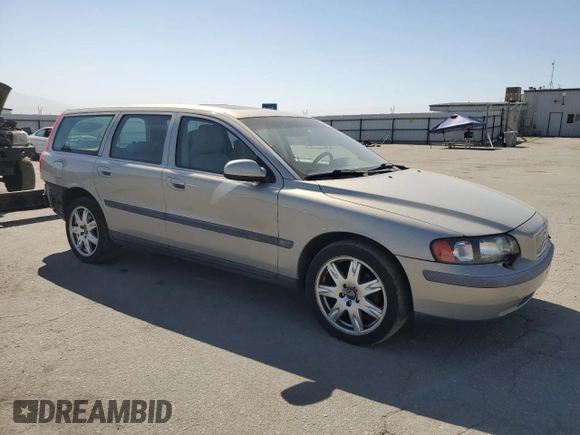 2002 Volvo V70 with VIN YV1SJ58DX21263405, listed as a Copart auction lot 69989364 with 133,710 mi miles and Salvage Title. Bid and sale history available at carsss.com. Image 4.