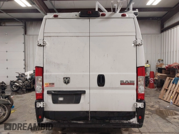 2022 Ram ProMaster Cargo with VIN 3C6MRVJG5NE120608, listed as a IAAI auction lot 41583783 with 17,630 mi miles and . Bid and sale history available at DreamBid. Image 16.