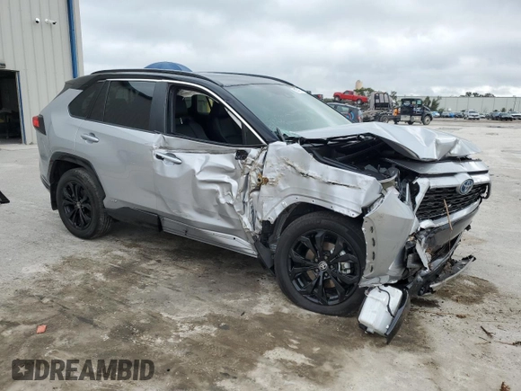 2024 Toyota RAV4 Hybrid XSE with VIN 2T3E6RFV5RW055015, listed as a Copart auction lot 86849154 with 17,849 mi miles and Salvage Title. Bid and sale history available at carsss.com. Image 4.
