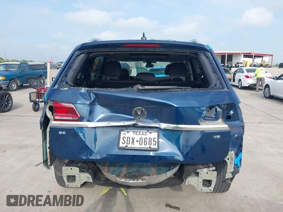2019 Volkswagen Atlas SE with VIN 1V2WR2CA8KC618988, listed as a IAAI auction lot 42212845 with 60,481 mi miles and . Bid and sale history available at DreamBid. Image 16.