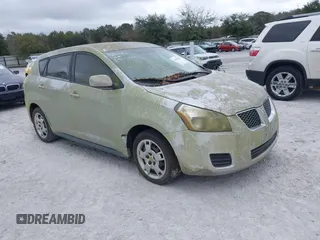 2010 Pontiac Vibe w/1SB with VIN 5Y2SP6E09AZ416271, listed as a IAAI auction lot 41534423 with 195,878 mi miles. Bid and sale history available at carsss.com. Image 1.